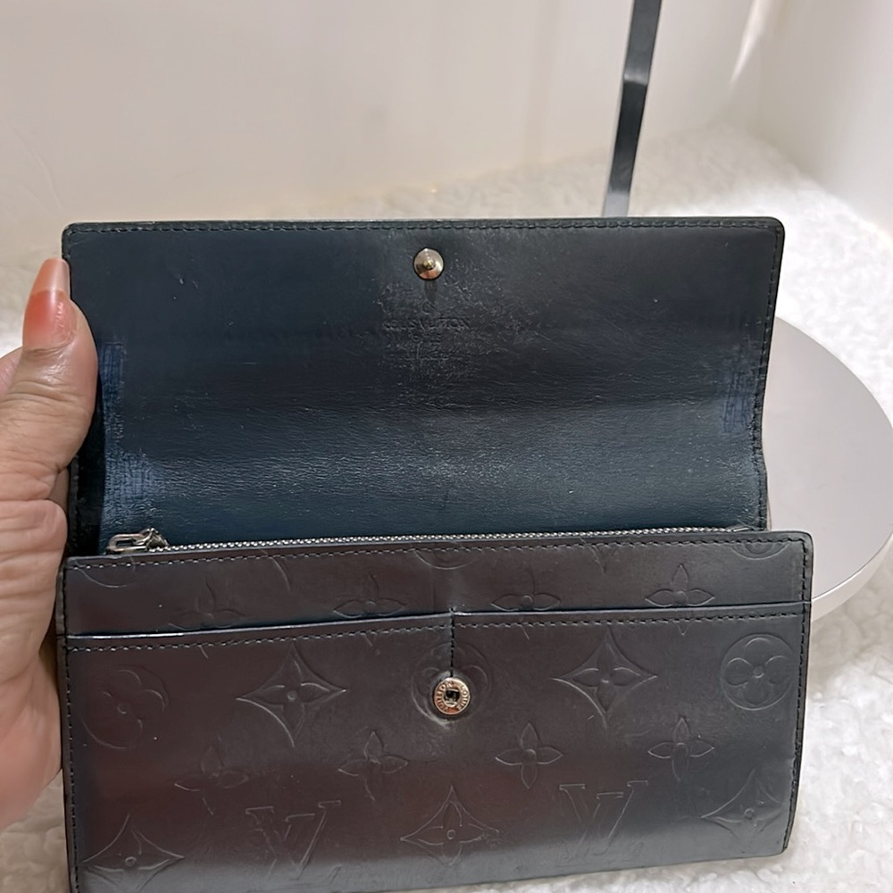 Louis Vuitton Gray Monogram Matt Vernis Wallet EUC - Picture 5 of 12